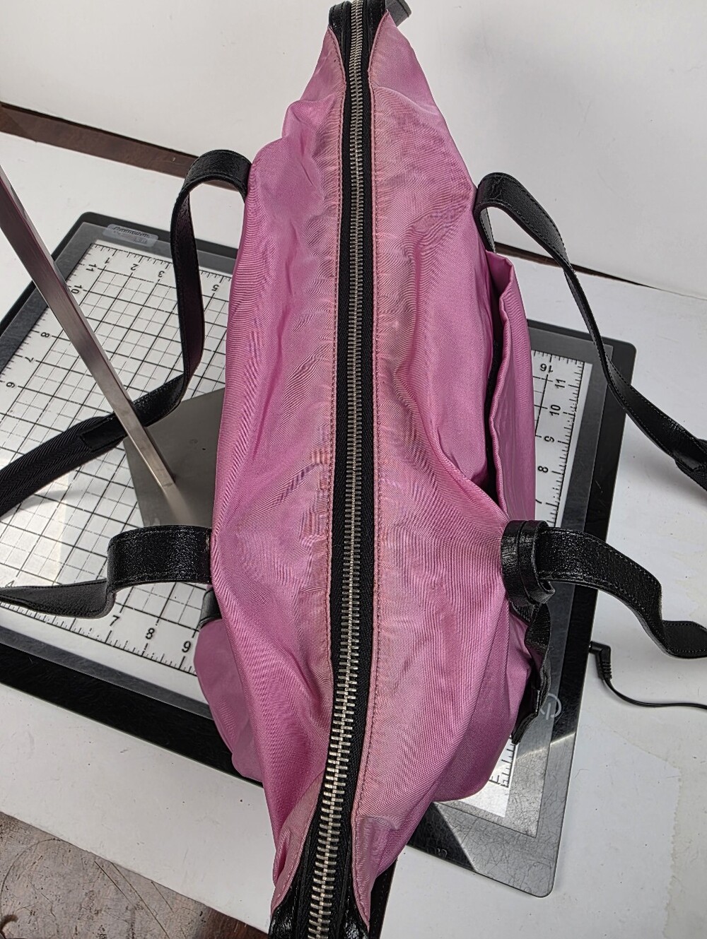 Prada Vintage Pink Nylon Bag With Original Zipper Lock W Combo - Picture 5 of 15